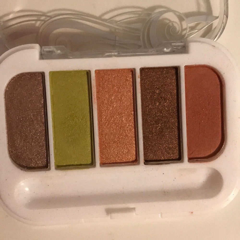 eyeshadow - Picture 2 of 2